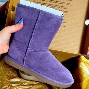 NWT Girls Size 4 Uggs